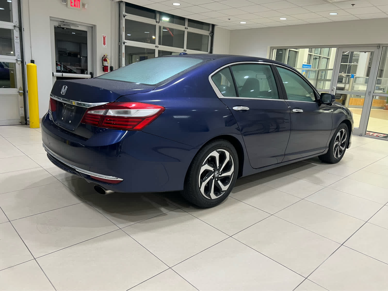 2016 Honda Accord EX photo 4