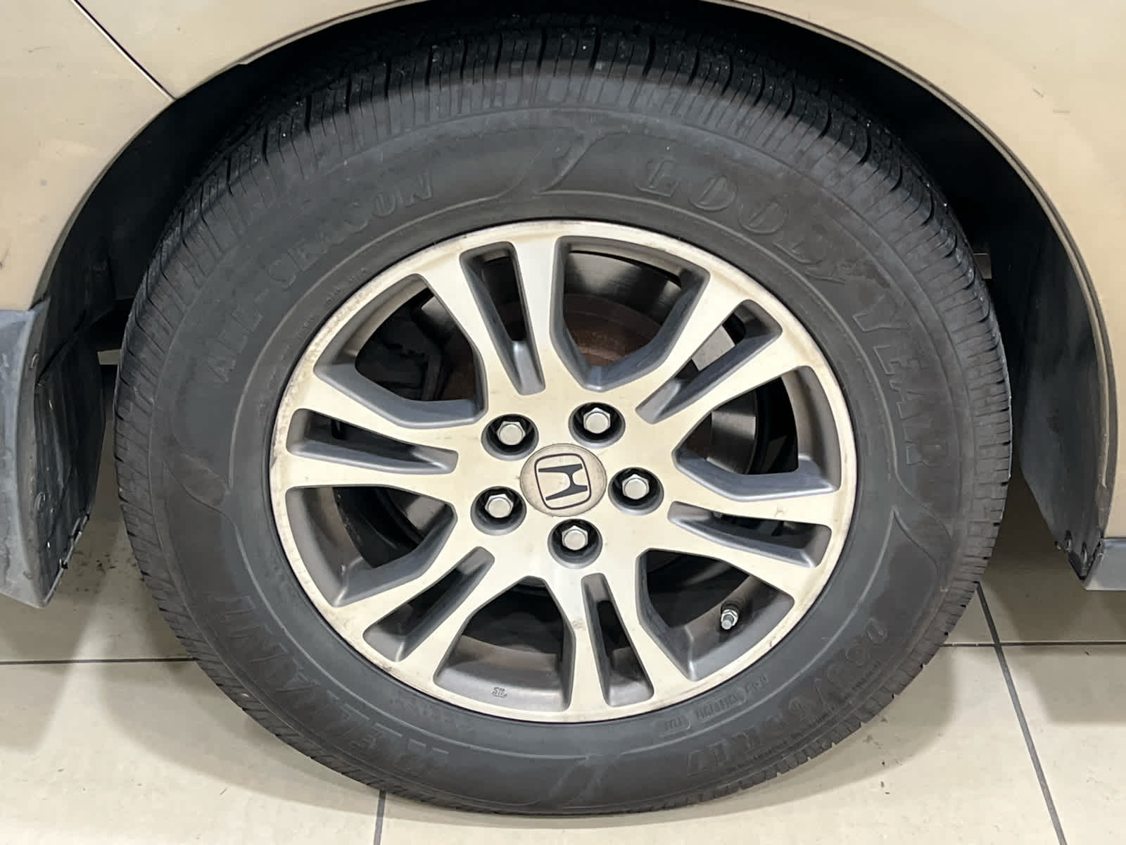 2012 Honda Odyssey EX-L photo 3