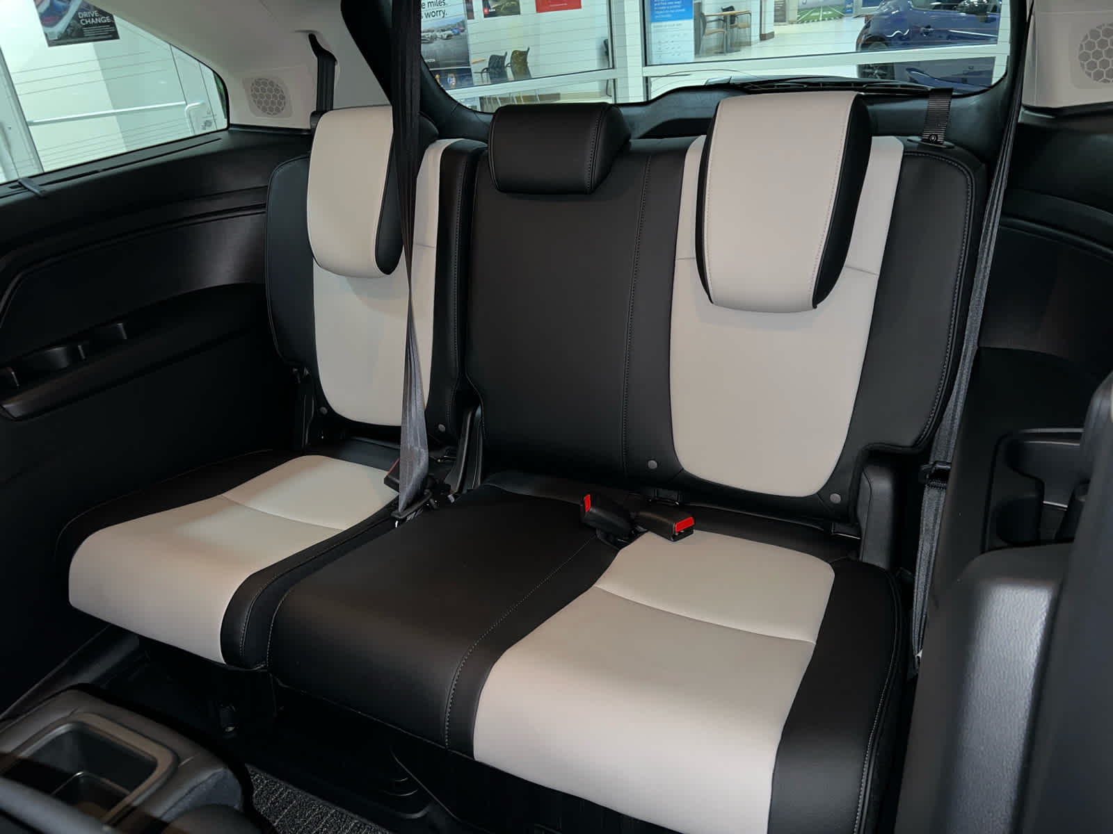 2026 Honda Odyssey Elite - Photo 15