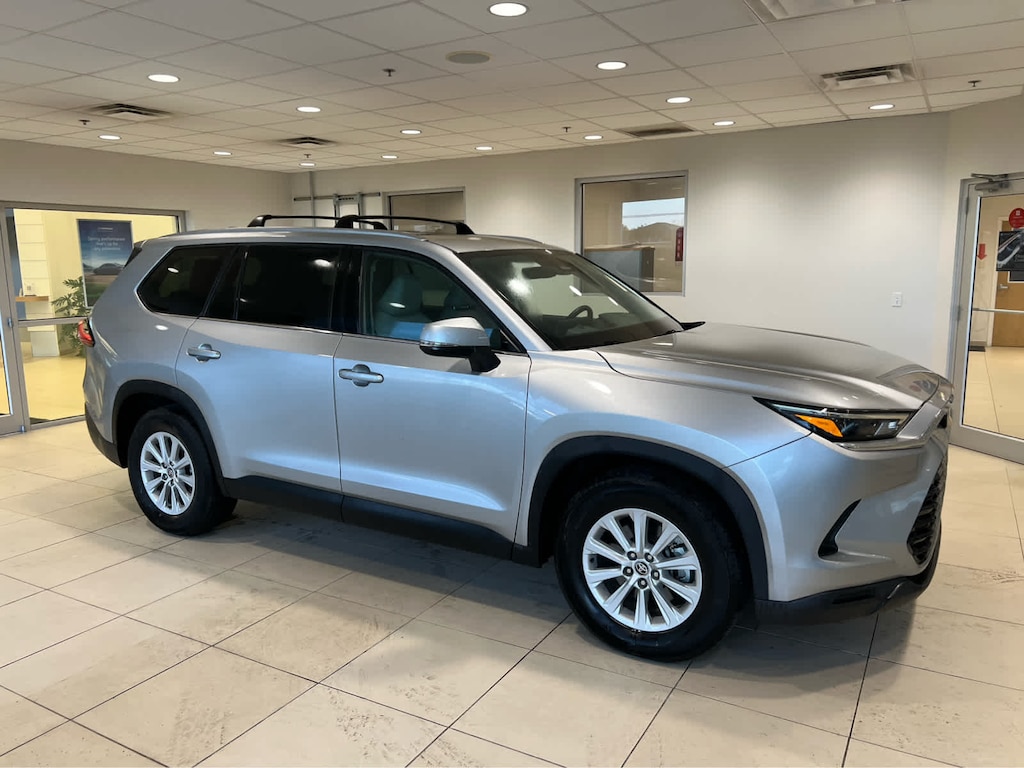 Used 2024 Toyota Grand Highlander XLE SUV