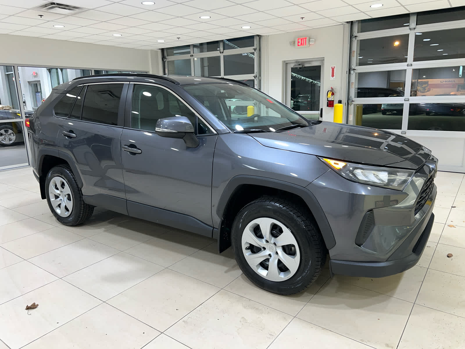 2020 Toyota RAV4 LE