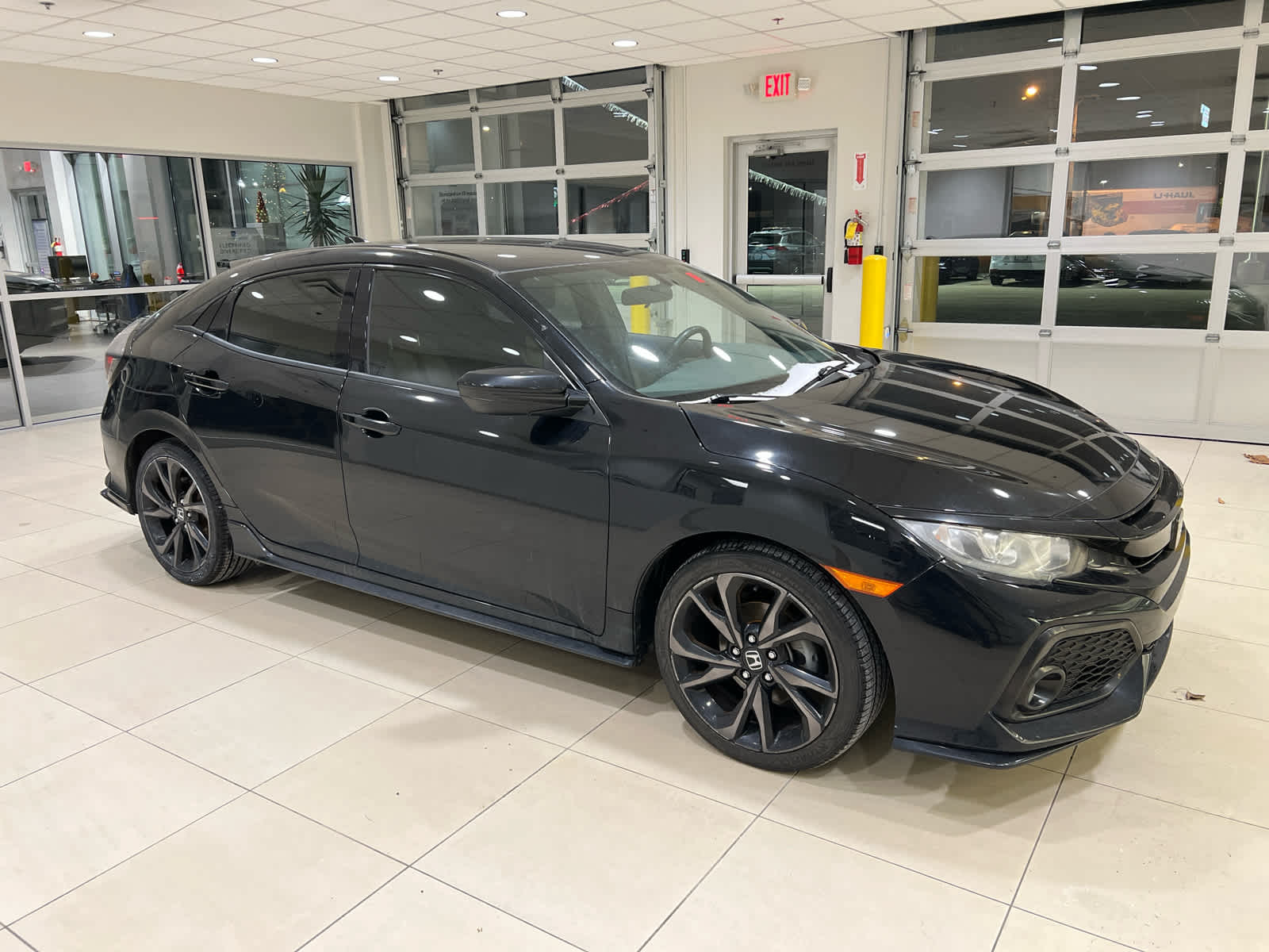 2017 Honda Civic Hatchback Sport's photo