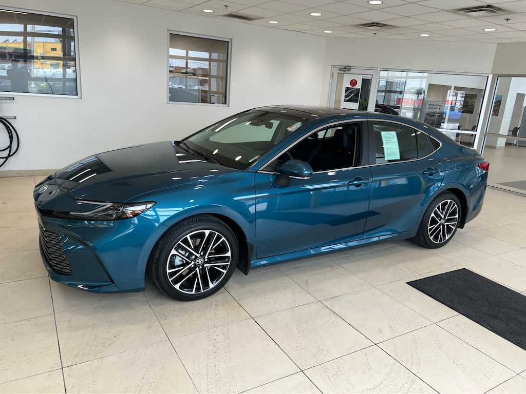 Used 2025 Toyota Camry XLE Sedan