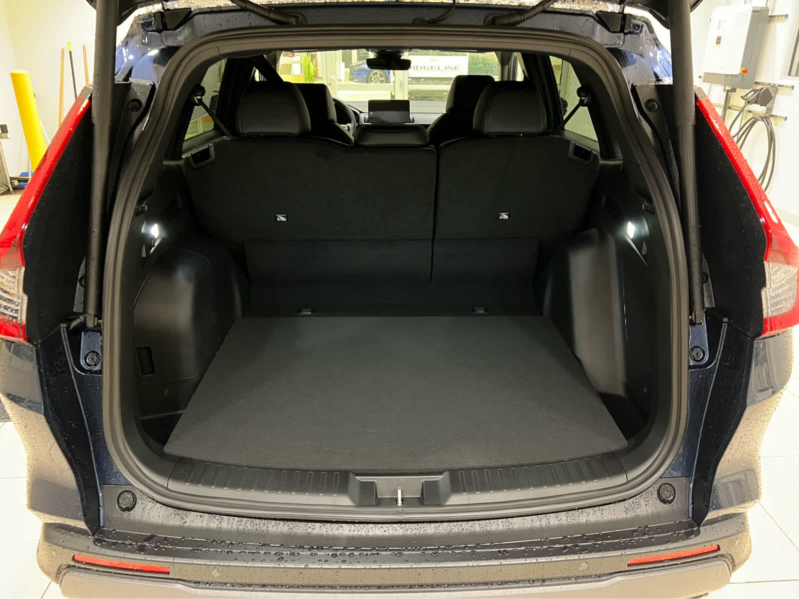 2026 Honda CR-V Sport Touring - Photo 11