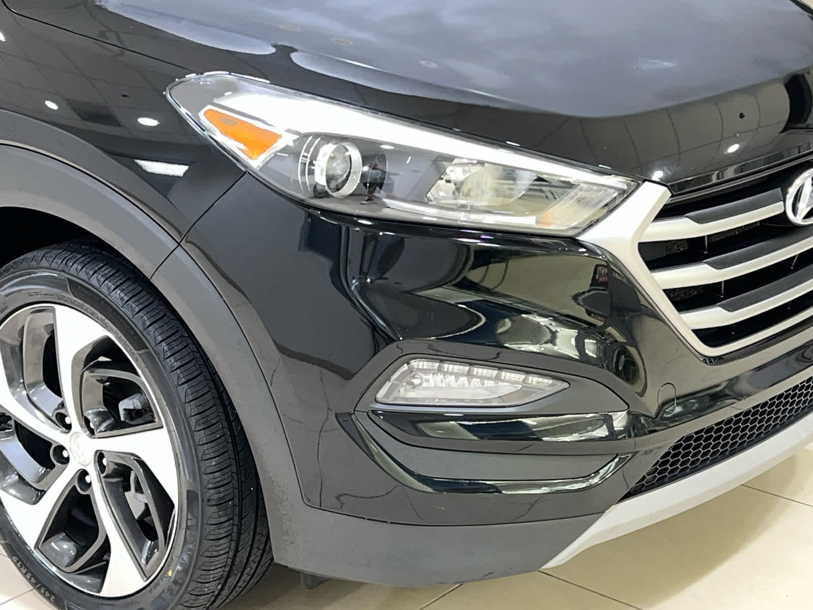 Used 2018 Hyundai Tucson Value with VIN KM8J33A27JU722715 for sale in Kokomo, IN