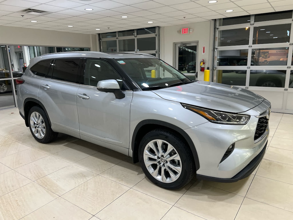 Certified 2023 Toyota Highlander Limited SUV