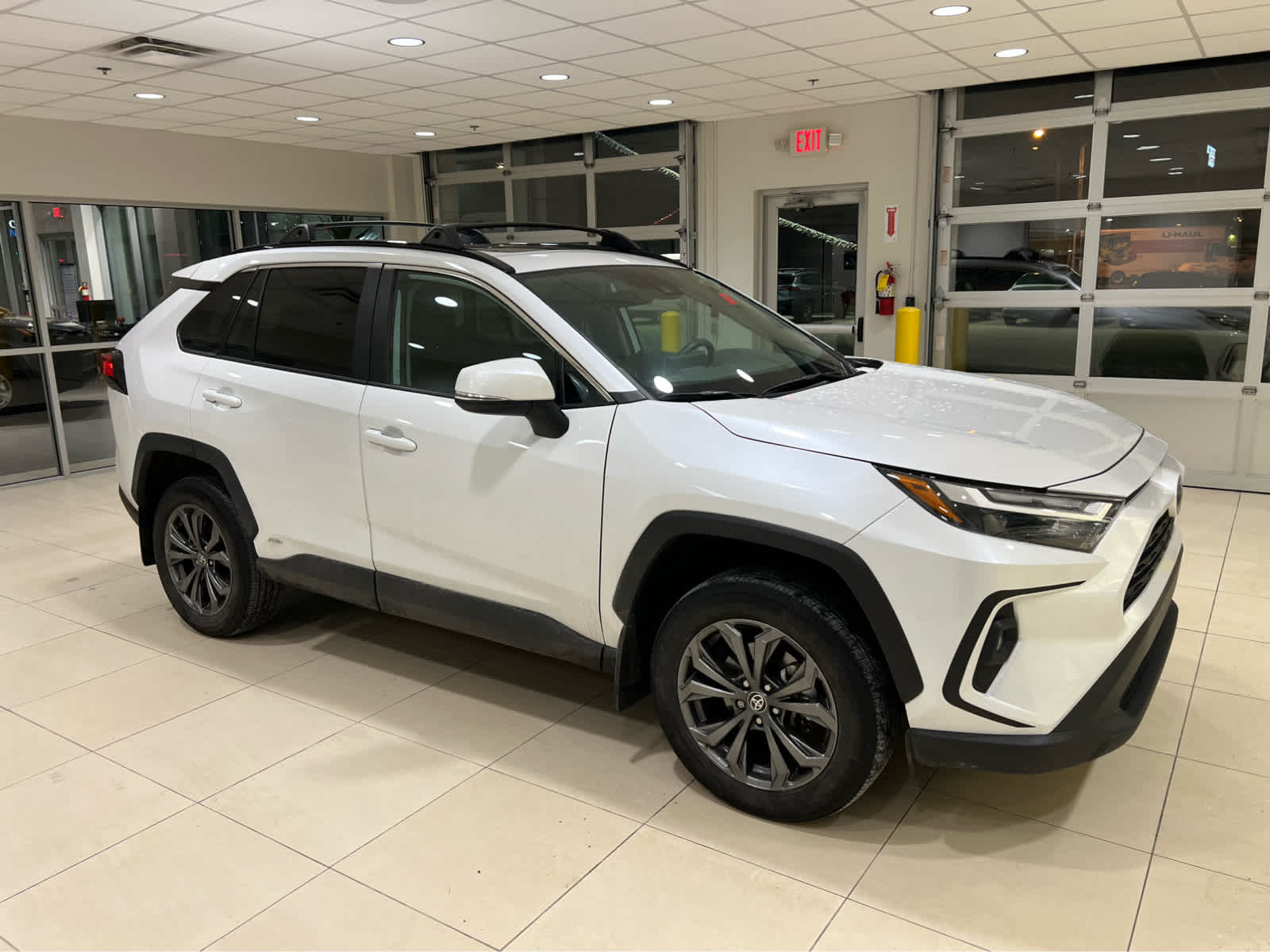 2023 Toyota RAV4 XLE Premium's photo
