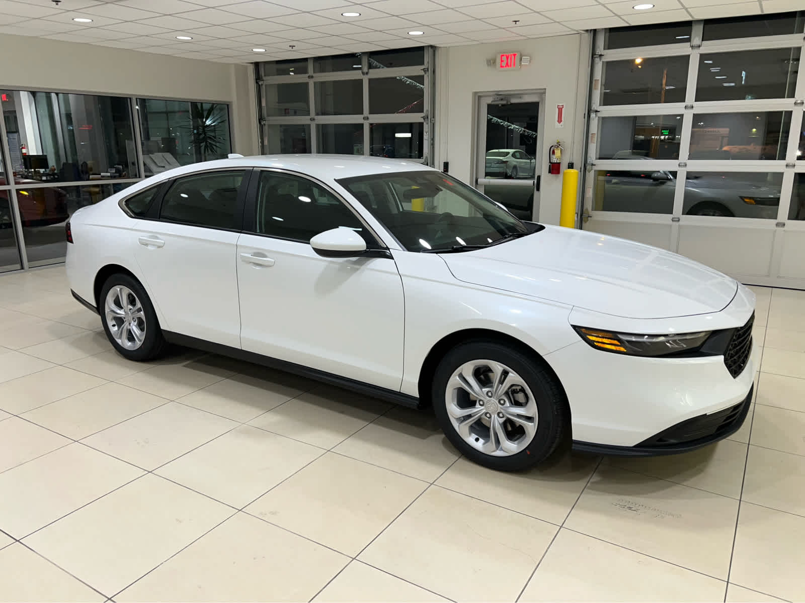 2025 Honda Accord LX's photo