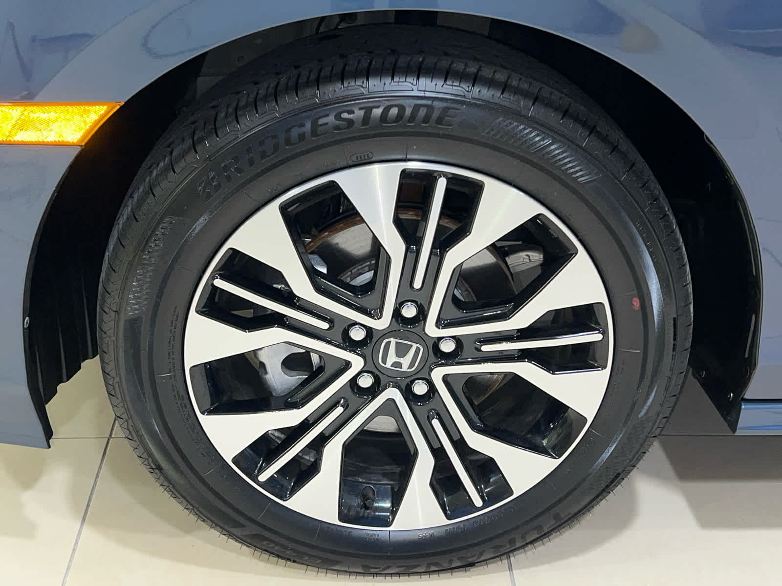 2026 Honda Odyssey Elite - Photo 7