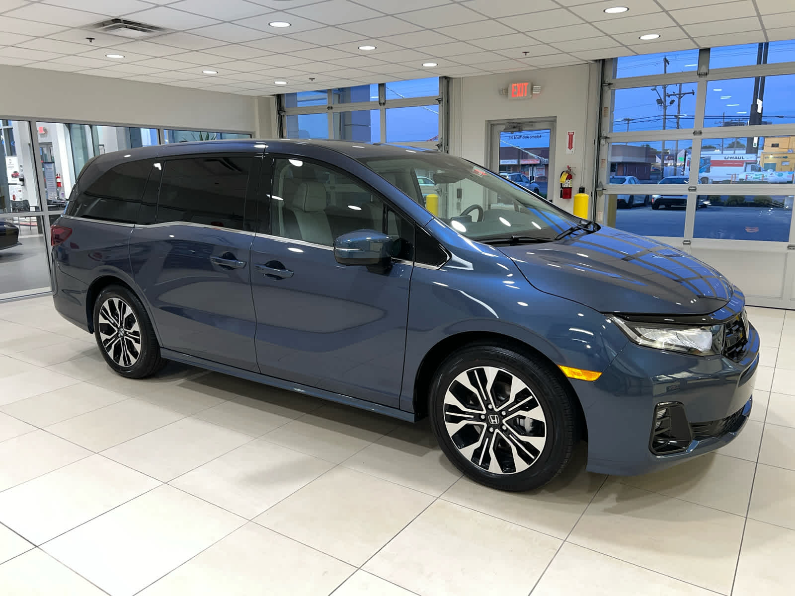 2026 Honda Odyssey Elite's photo