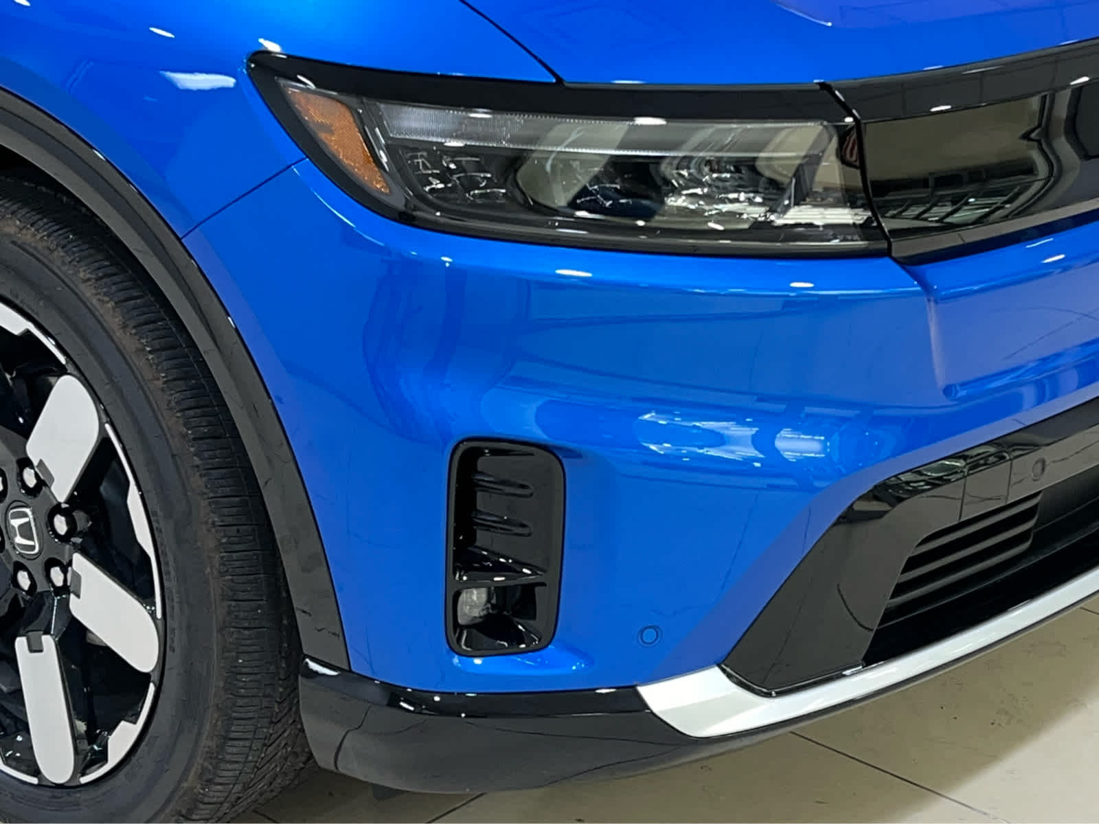 2026 Honda Prologue Elite photo 2