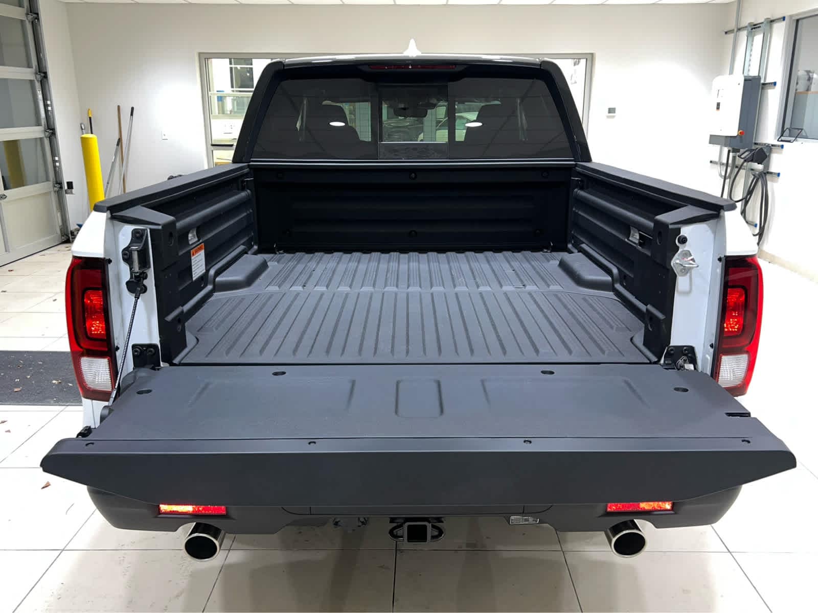 2026 Honda Ridgeline Black Edition - Photo 10