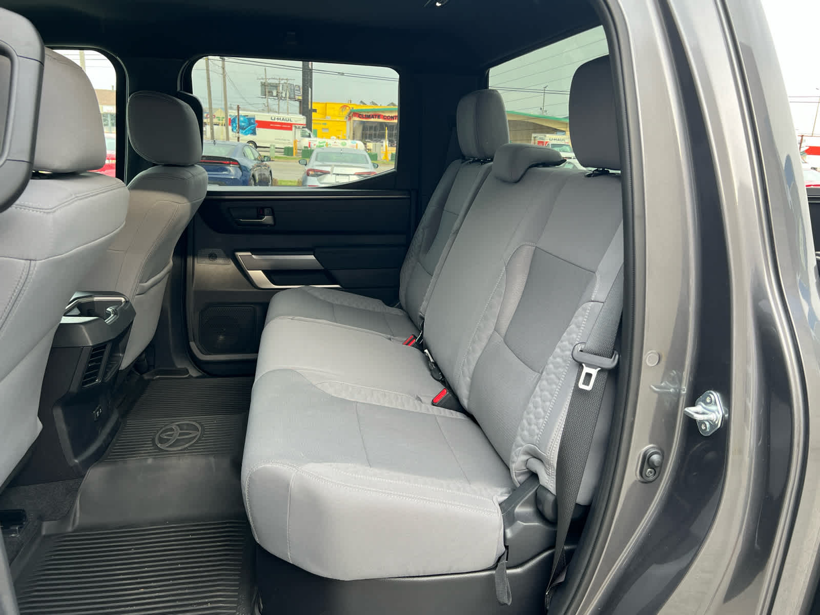 2025 Toyota Tundra SR5 - Photo 15