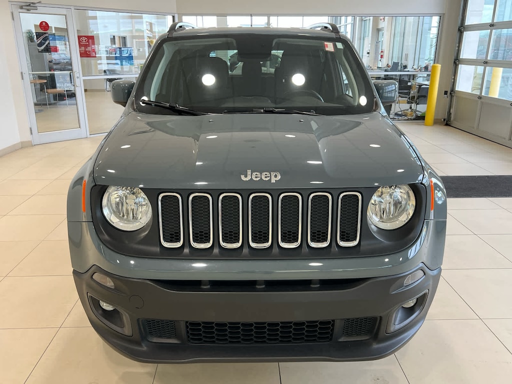 Used 2018 Jeep Renegade Latitude SUV