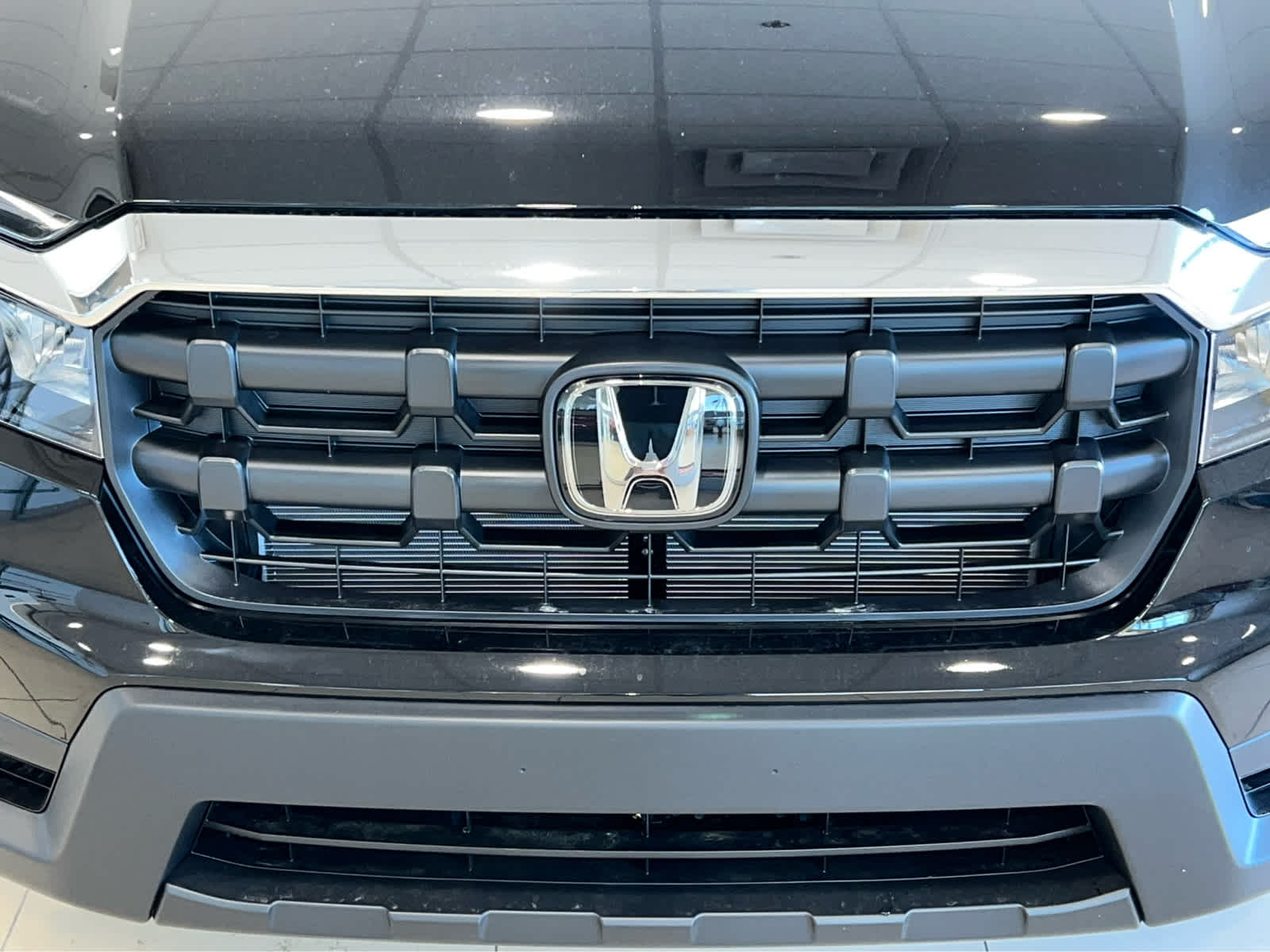 2025 Honda Ridgeline RTL photo 4