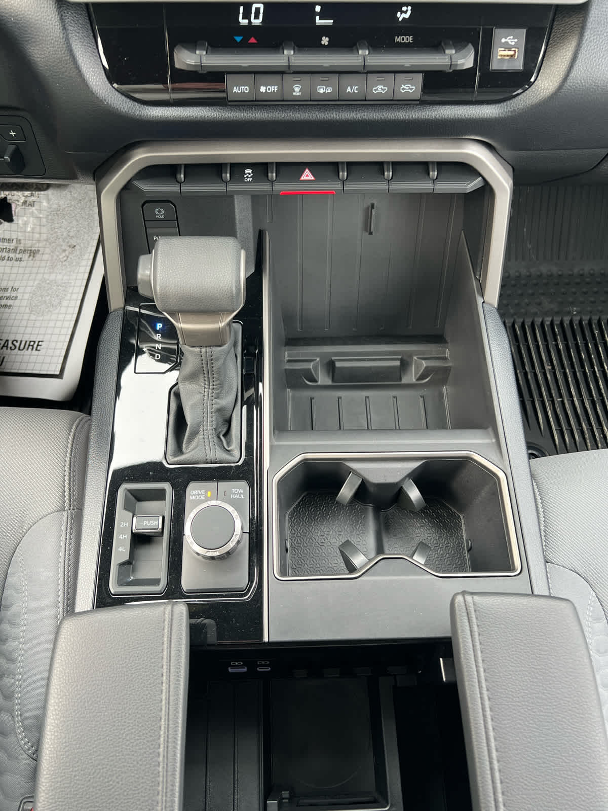 2025 Toyota Tundra SR5 - Photo 30