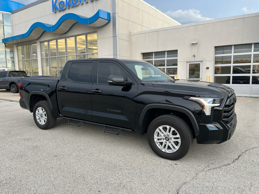 Used 2025 Toyota Tundra SR5 Crewmax 5.5 Bed (Natl) Truck CrewMax