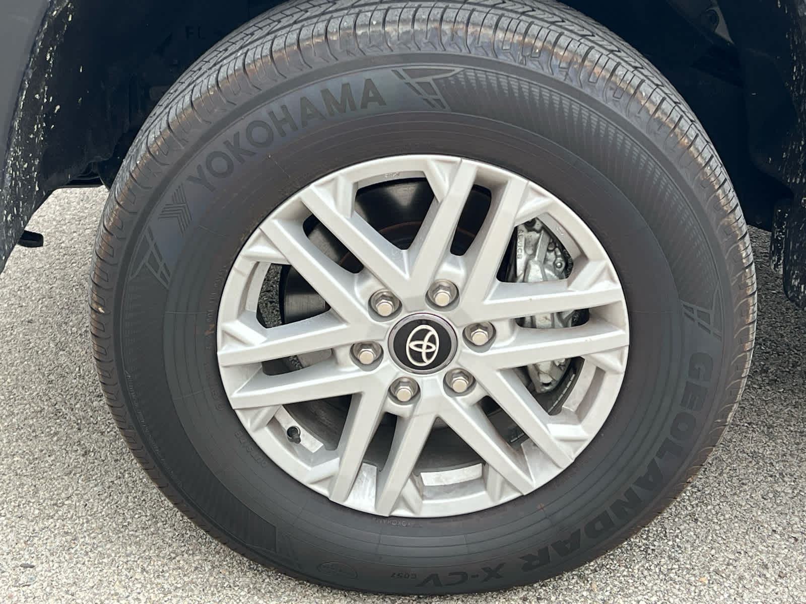 2025 Toyota Tundra SR5 - Photo 7