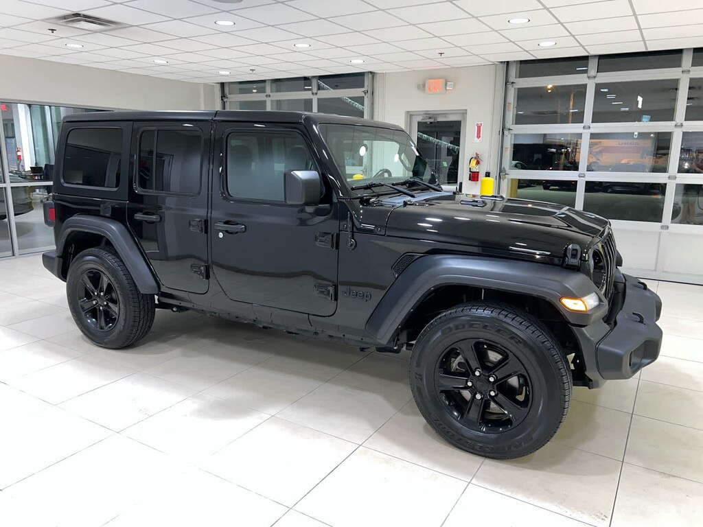Used 2022 Jeep Wrangler Unlimited Sport Altitude SUV