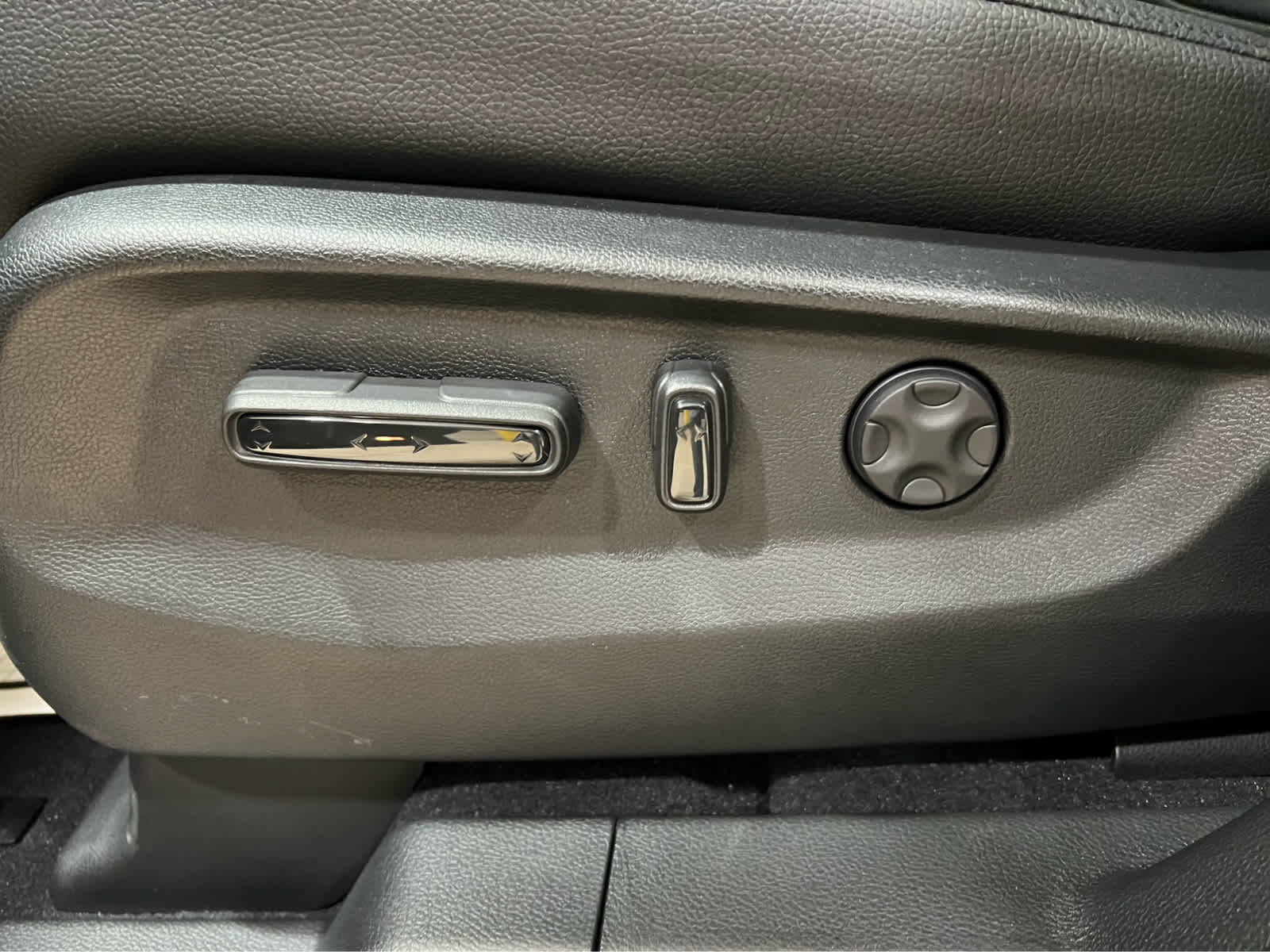 2026 Honda Odyssey EX-L - Photo 18