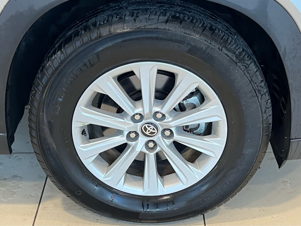 Used 2024 Toyota Grand Highlander XLE SUV