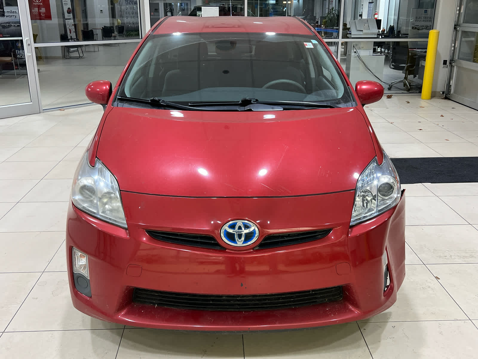 2010 Toyota Prius Two photo 2