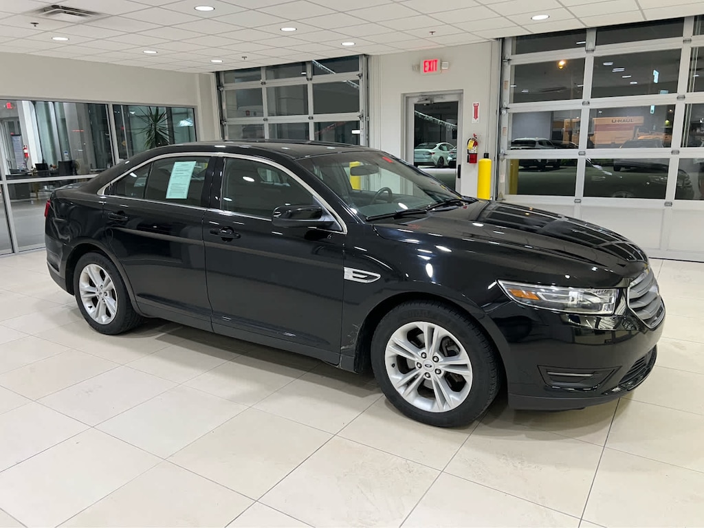 Used 2016 Ford Taurus SEL Sedan