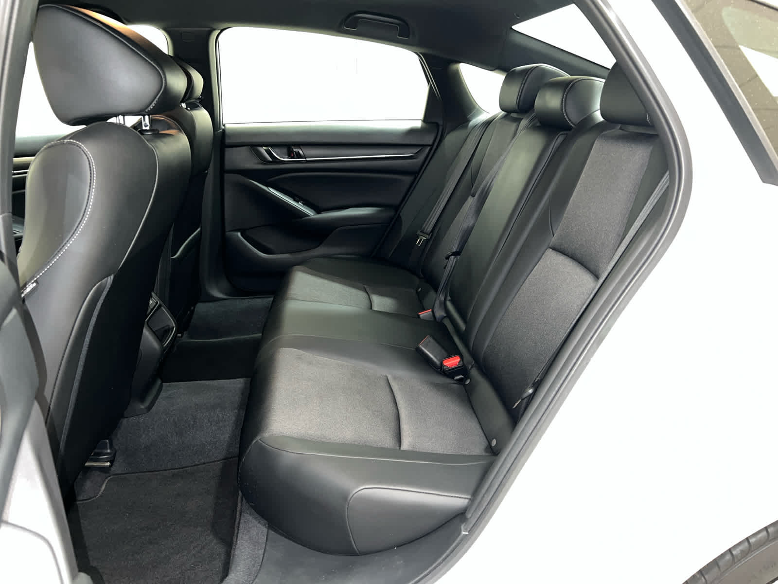 2022 Honda Accord Sport photo 3
