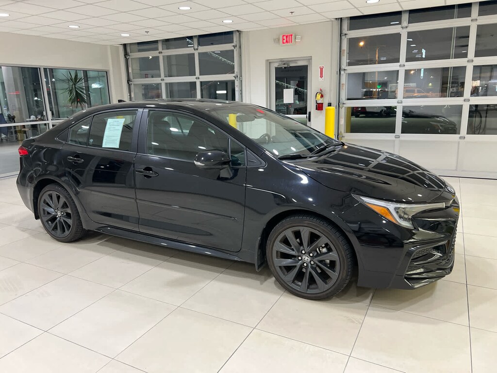 Used 2024 Toyota Corolla SE Sedan