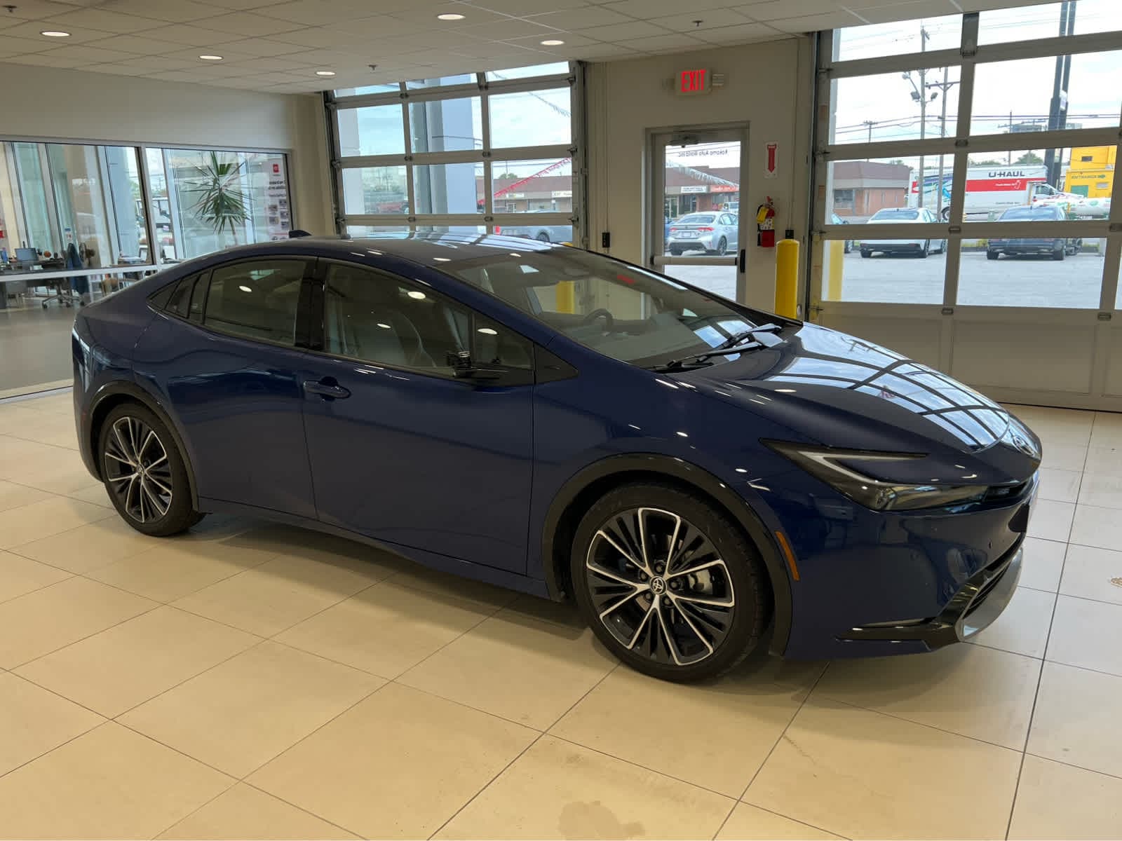 2023 Toyota Prius XLE AWD's photo