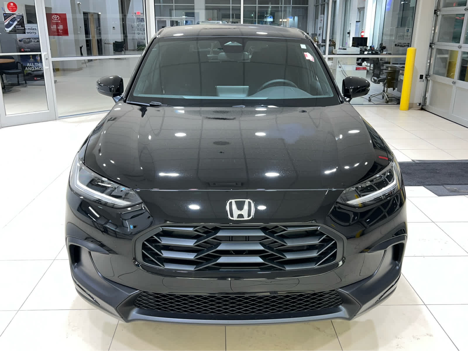2026 Honda HR-V Sport photo 2