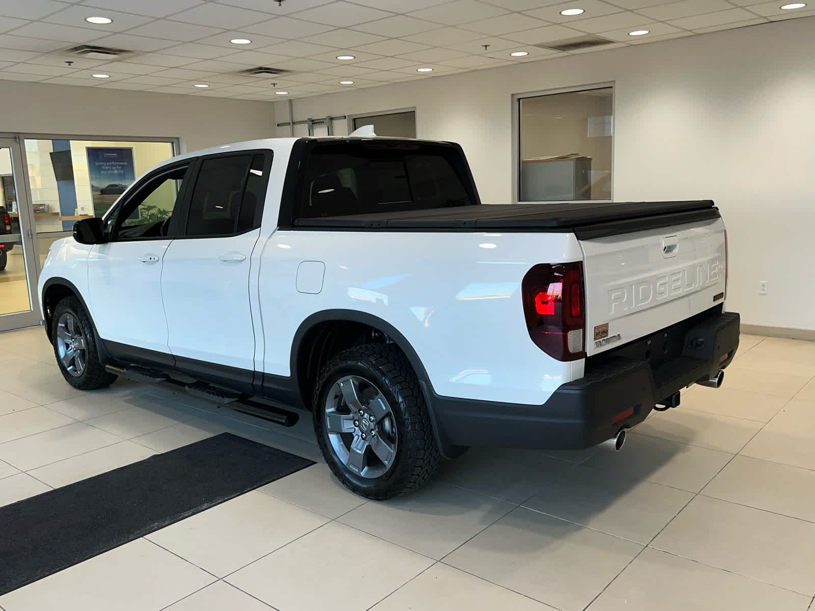 2025 Honda Ridgeline TrailSport - Photo 15