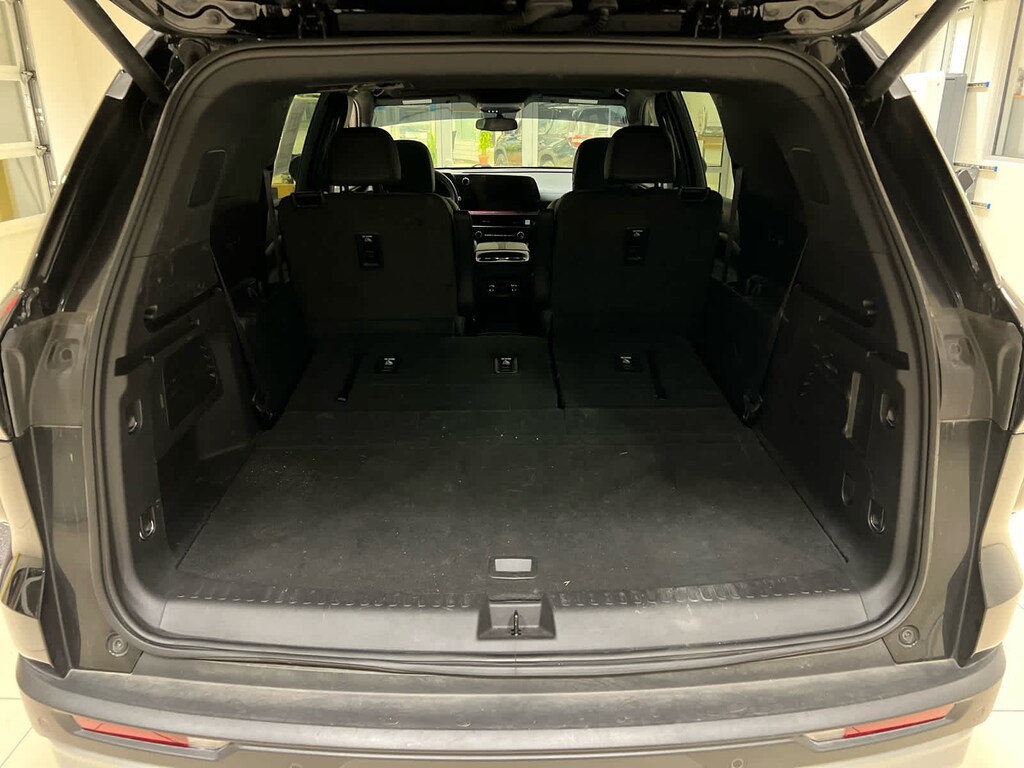 Used 2025 Chevrolet Traverse AWD Z71 SUV