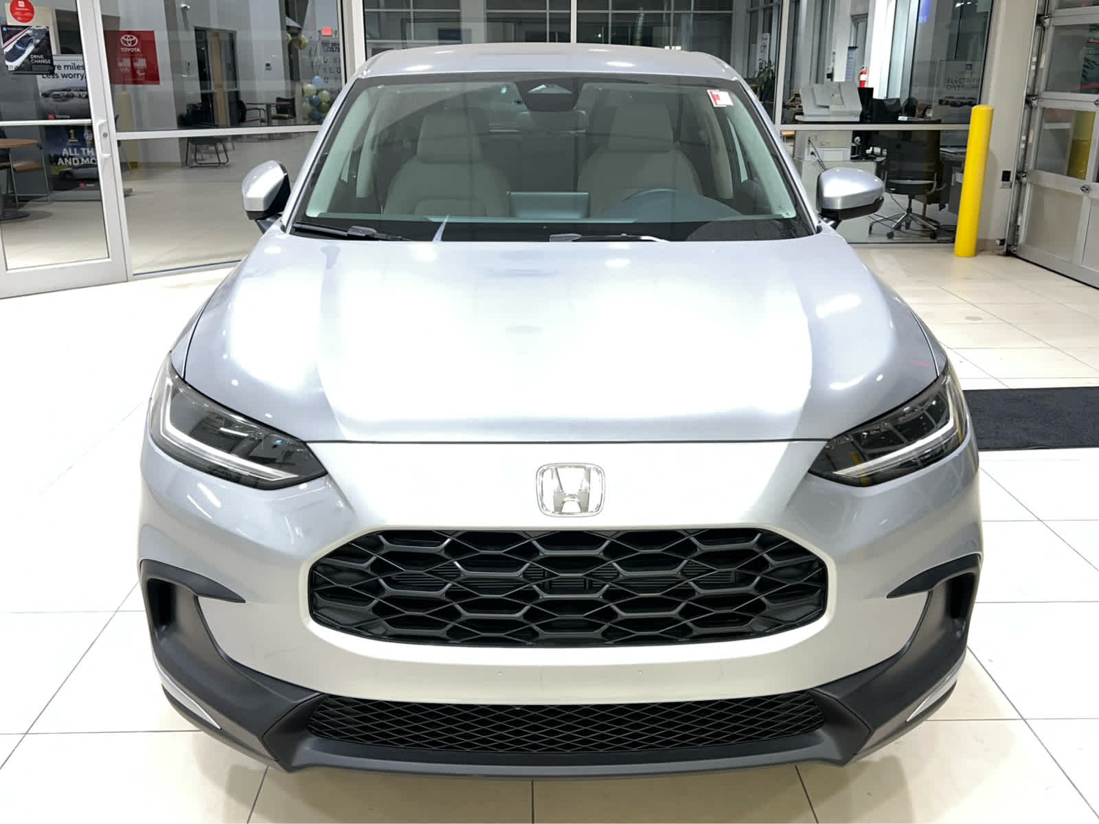 2026 Honda HR-V LX photo 2