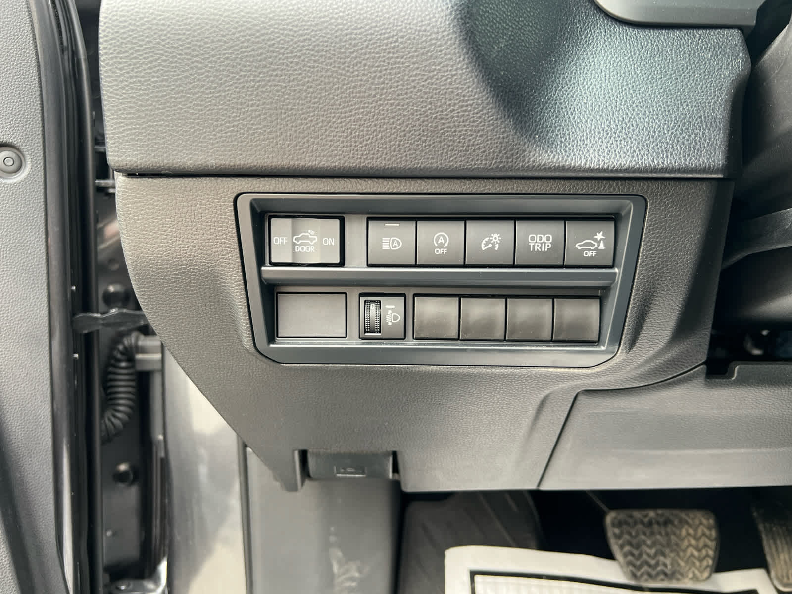 2025 Toyota Tundra SR5 - Photo 24