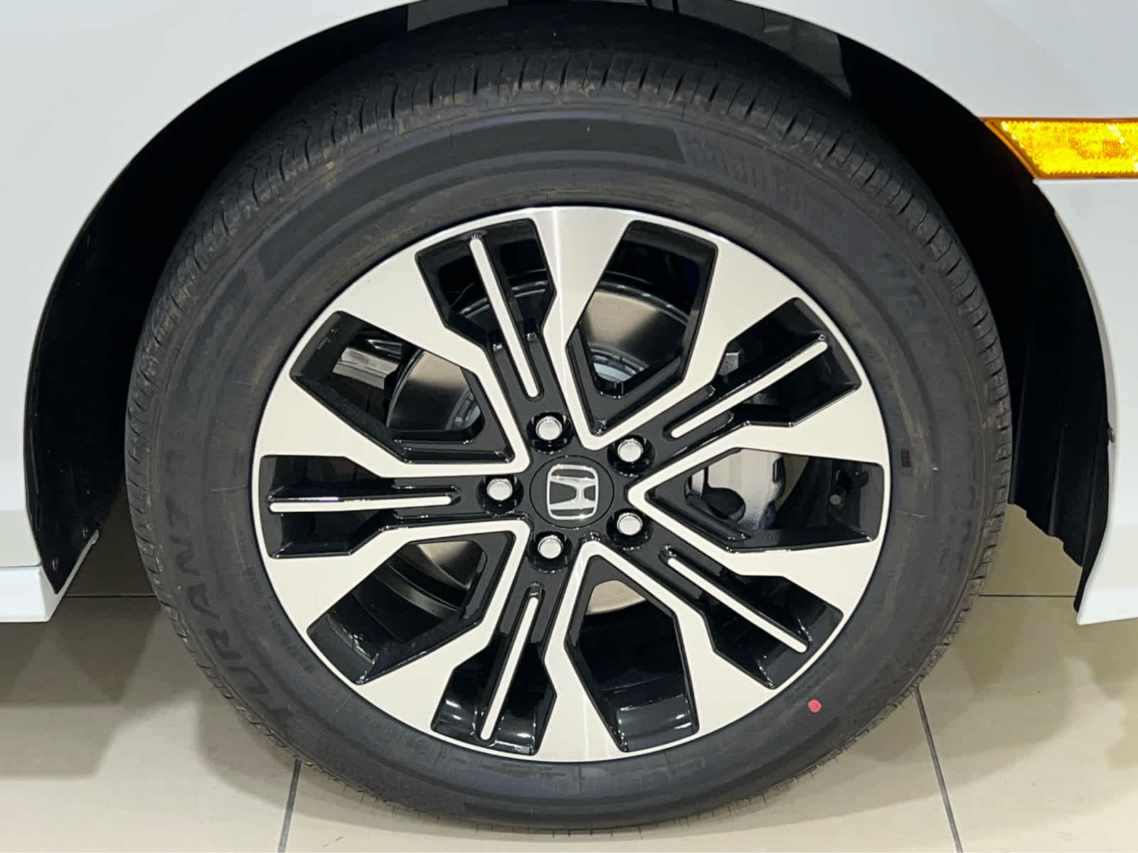 2026 Honda Odyssey Elite photo 4
