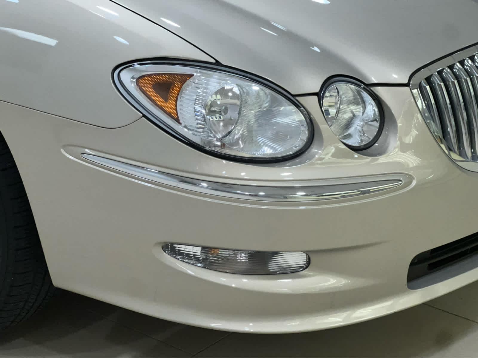 Used 2008 Buick LaCrosse CXL with VIN 2G4WD582481192200 for sale in Kokomo, IN