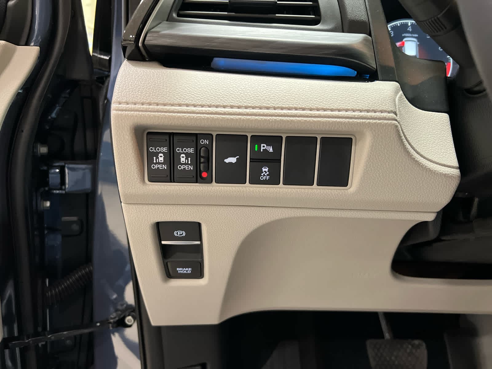 2026 Honda Odyssey Elite - Photo 28