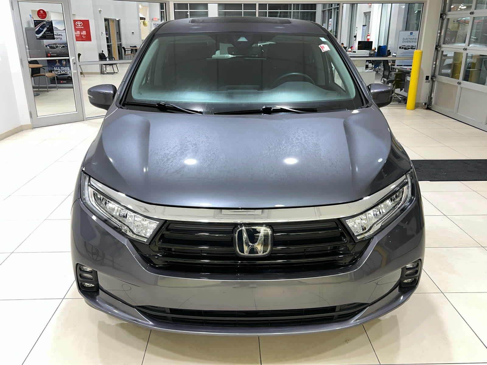 2023 Honda Odyssey EX-L photo 3