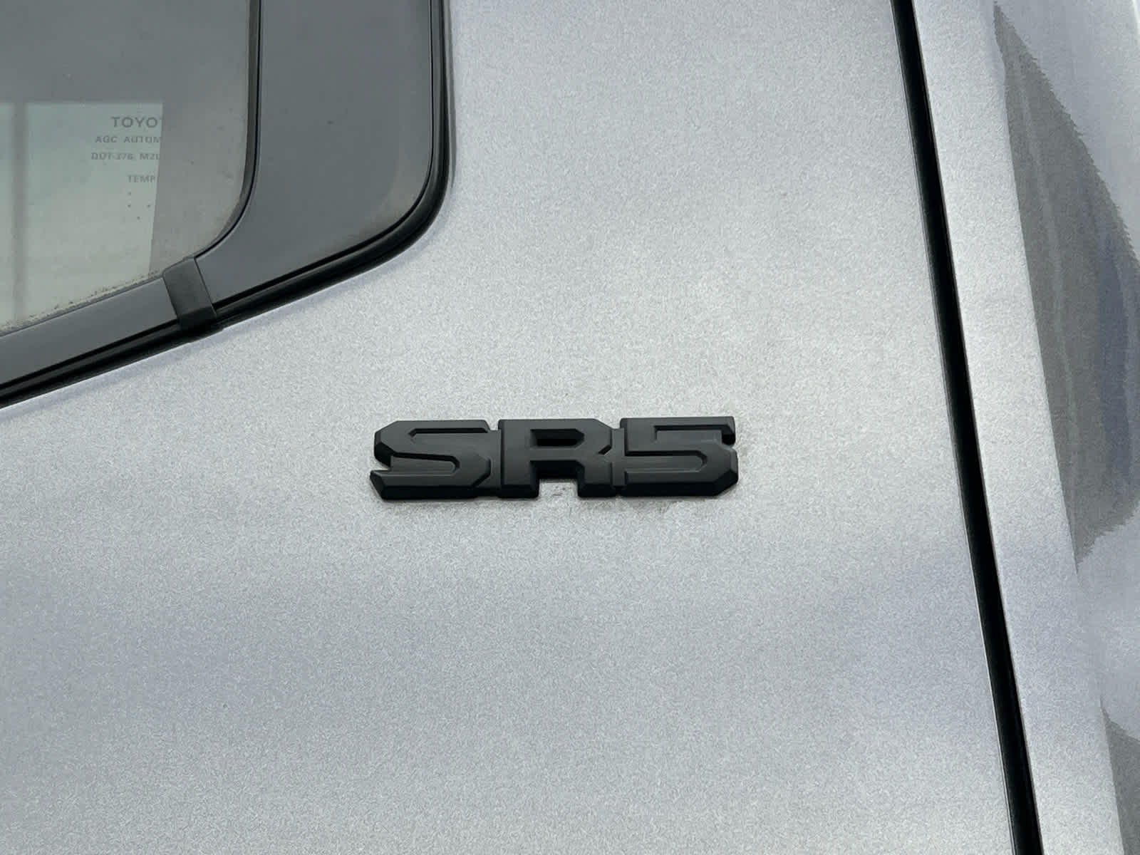 2025 Toyota Tundra SR5 - Photo 9