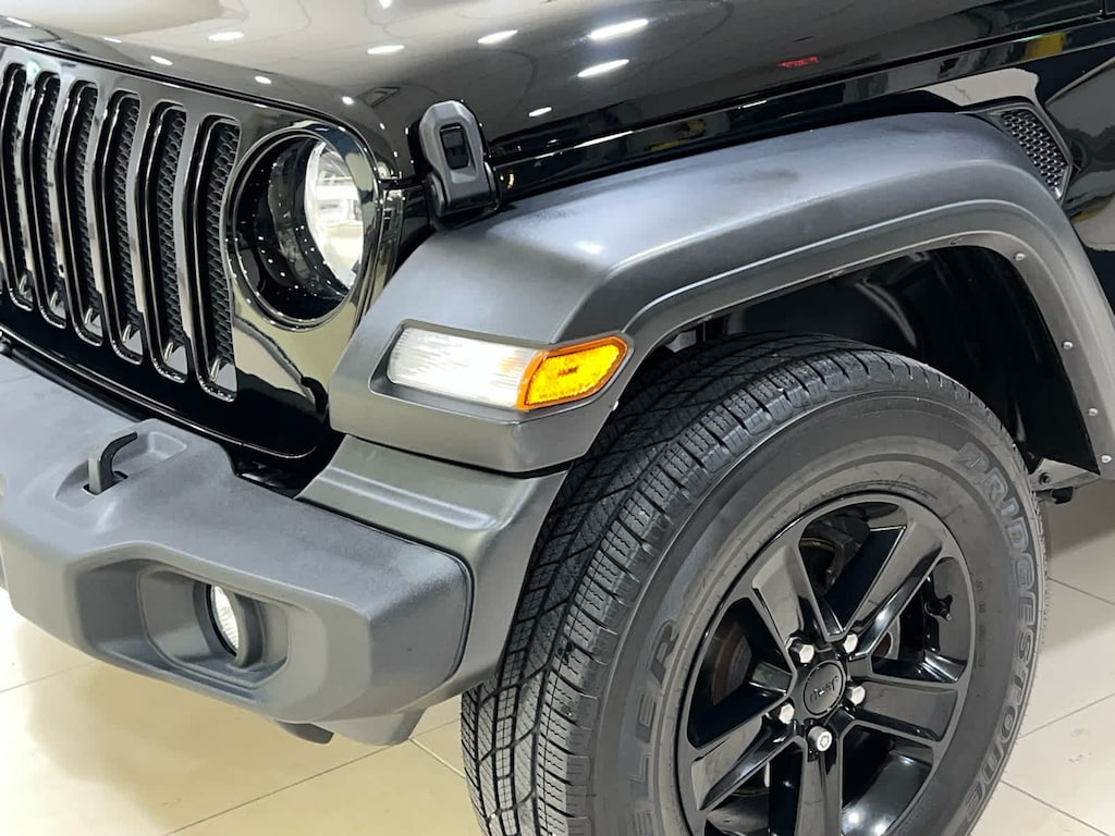 Used 2022 Jeep Wrangler Unlimited Sport Altitude SUV