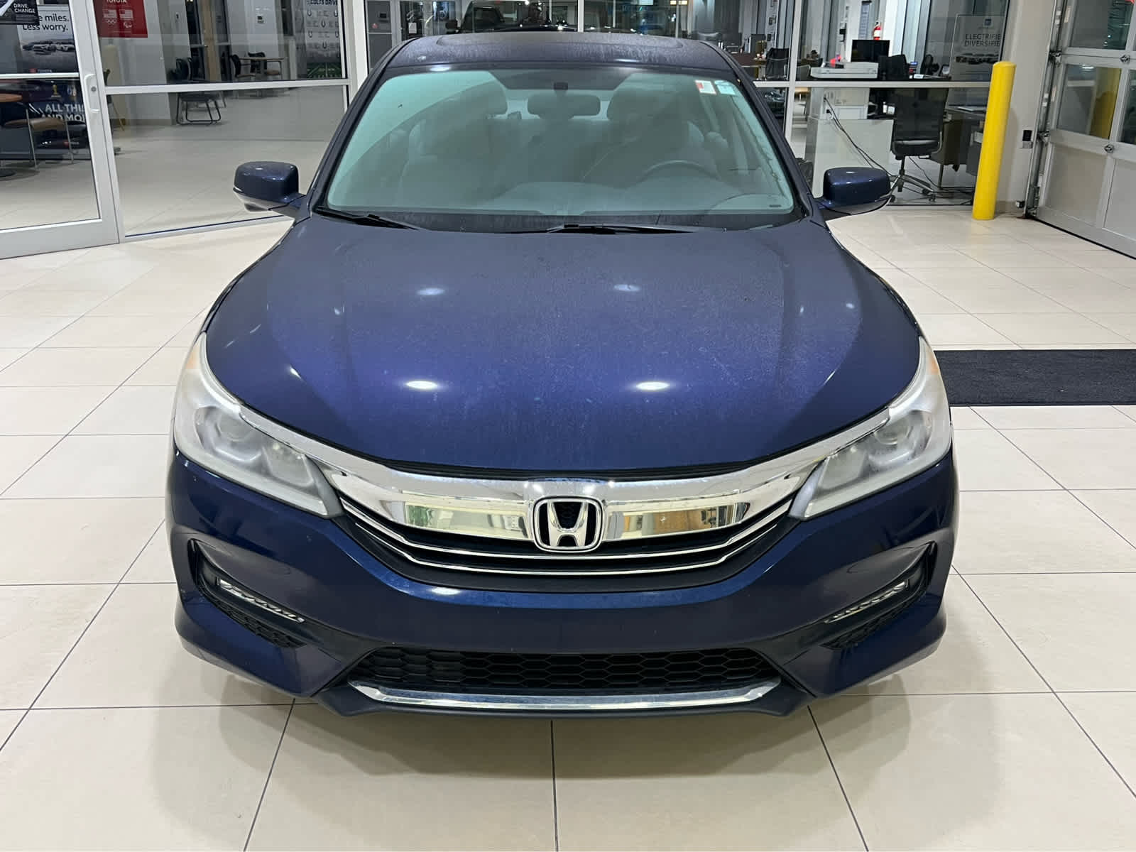 2016 Honda Accord EX photo 2