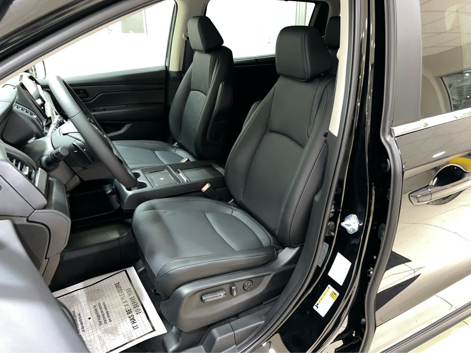2026 Honda Odyssey EX-L - Photo 17