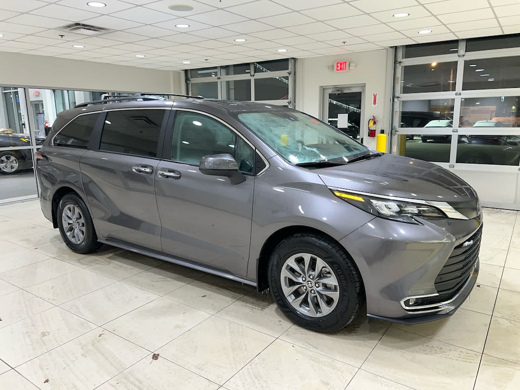 Certified 2024 Toyota Sienna XLE Van Passenger Van
