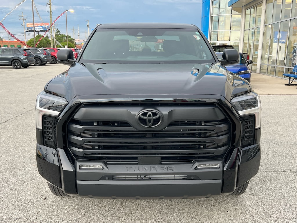 Used 2025 Toyota Tundra SR5 Crewmax 5.5 Bed (Natl) Truck CrewMax