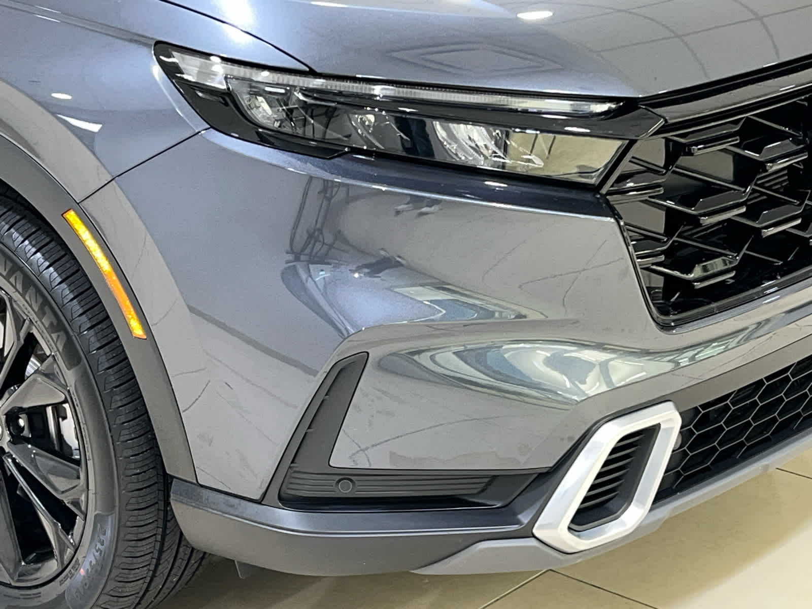 2023 Honda CR-V Hybrid Sport Touring photo 2