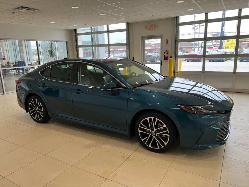 Used 2025 Toyota Camry XLE Sedan
