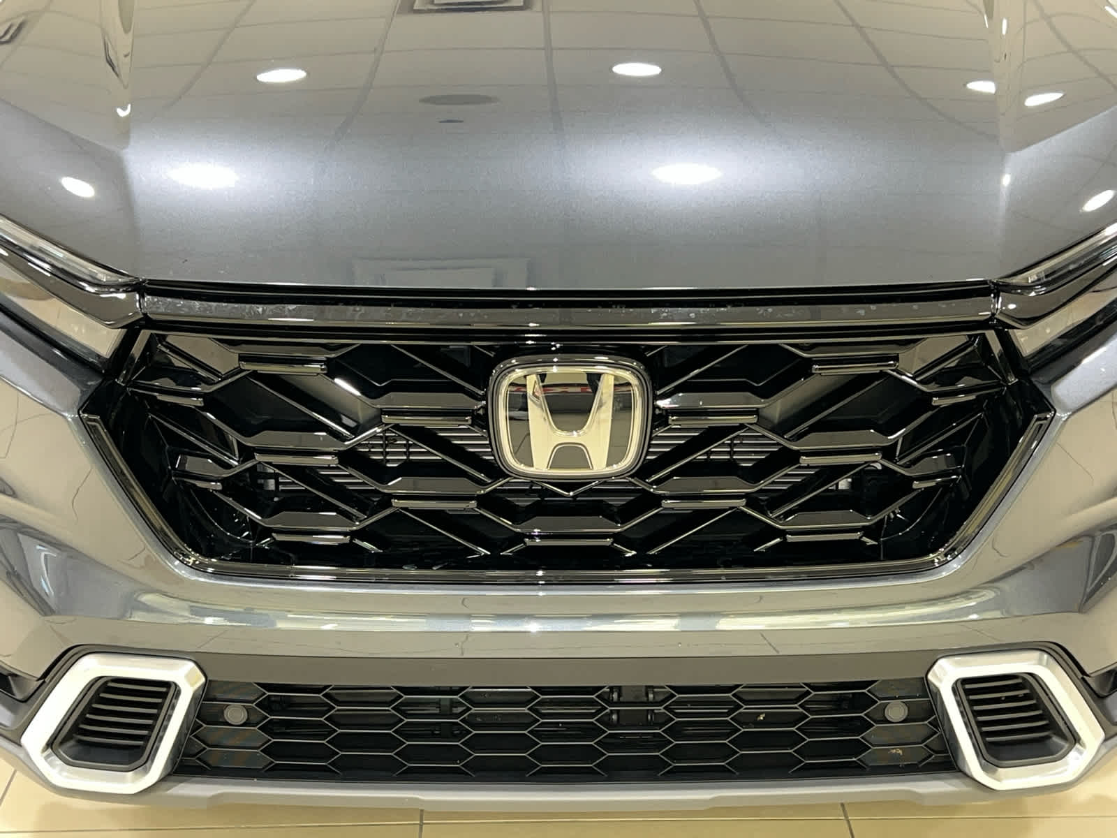 2023 Honda CR-V Hybrid Sport Touring photo 4