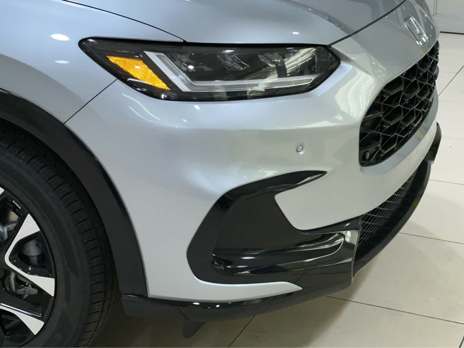 2026 Honda HR-V EX-L photo 2