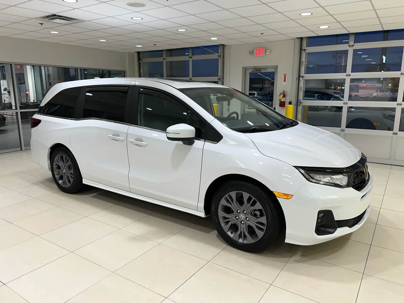2025 Honda Odyssey Touring's photo